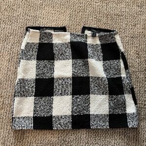 Forever 21 | Size M | Black & White Check Tweed Mini Skirt
